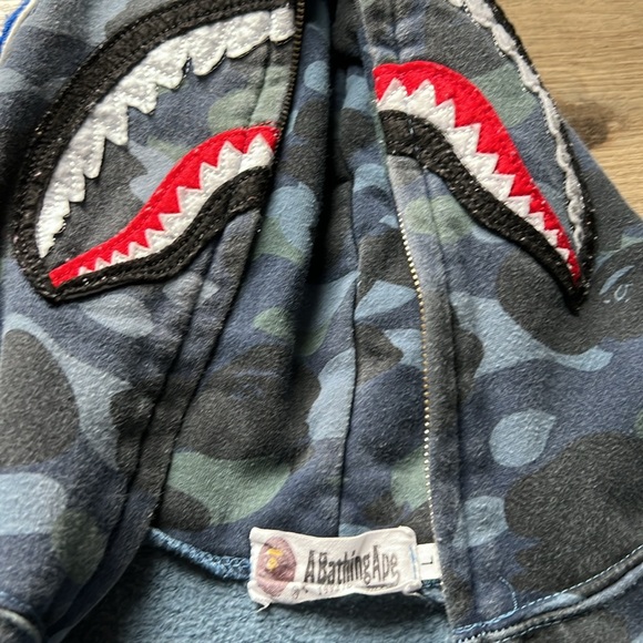 Bathing Ape (fake) hoodie - Picture 2 of 7